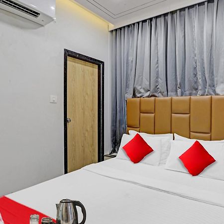 Hotel O Royal Orbit Surat Exterior foto